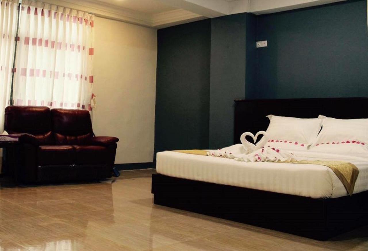 Lanmadaw Plaza Hotel China Town Yangon Exteriör bild