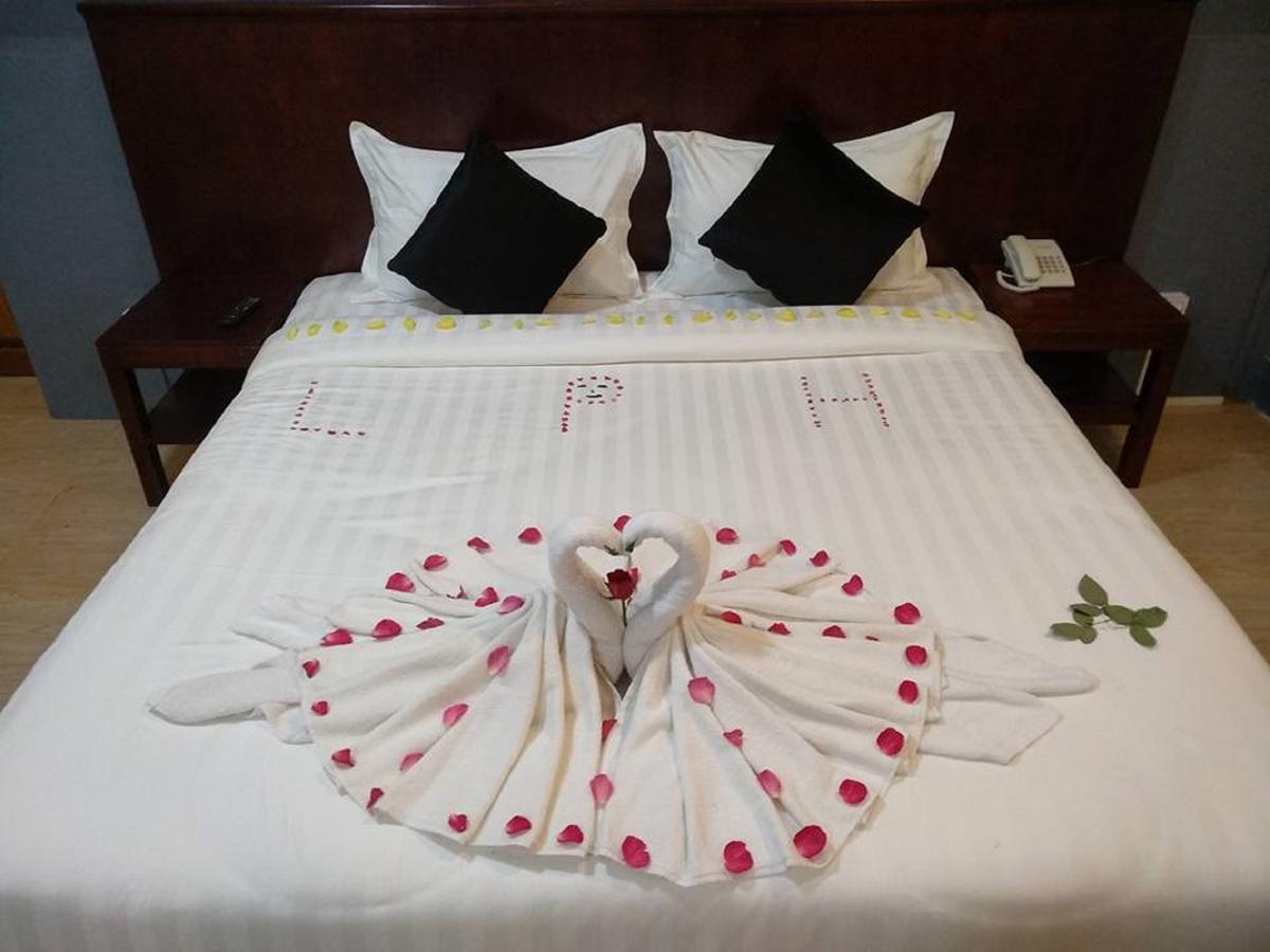 Lanmadaw Plaza Hotel China Town Yangon Exteriör bild