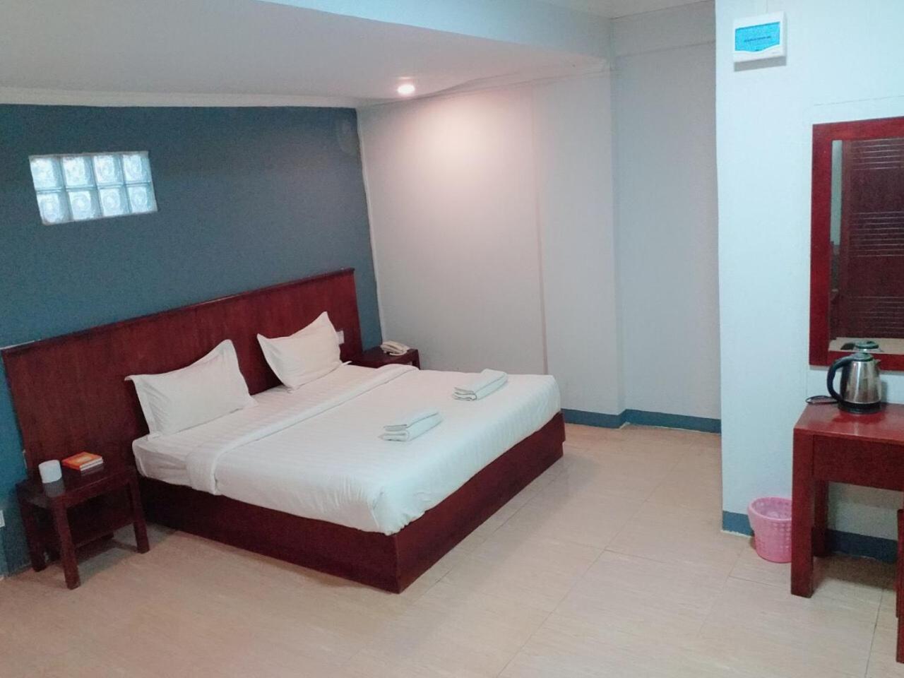 Lanmadaw Plaza Hotel China Town Yangon Exteriör bild